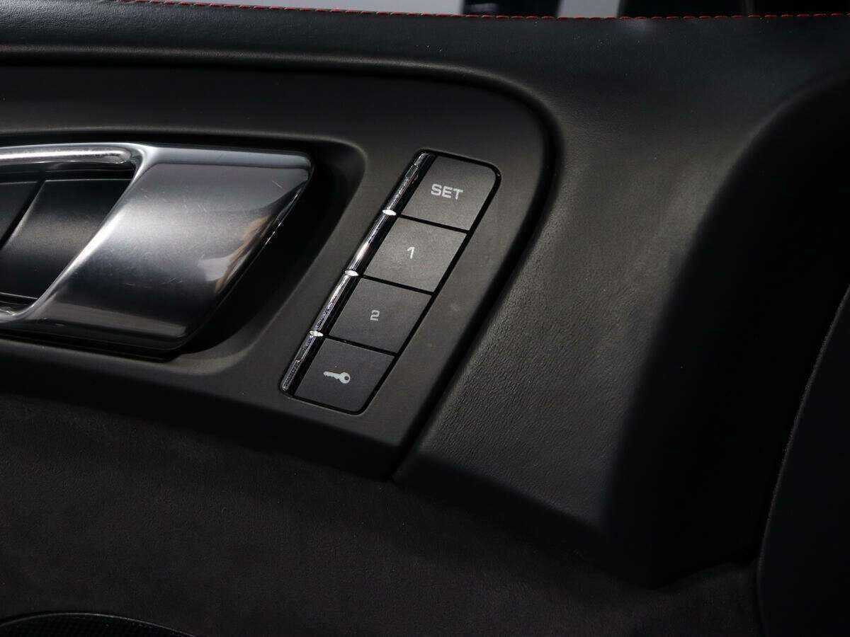 Porsche Cayenne 2015 года с пробегом. Фото: #19