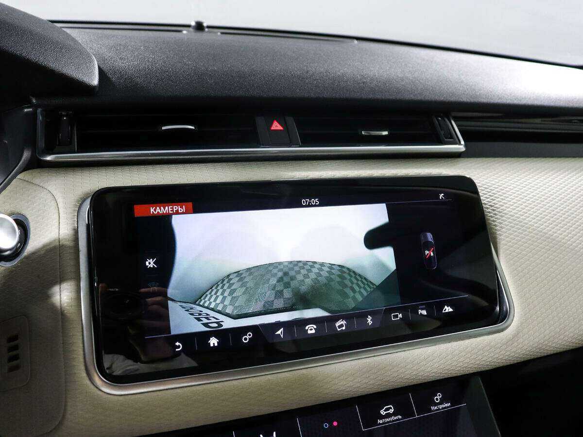 Land Rover Range Rover Velar 2019 года с пробегом. Фото: #17