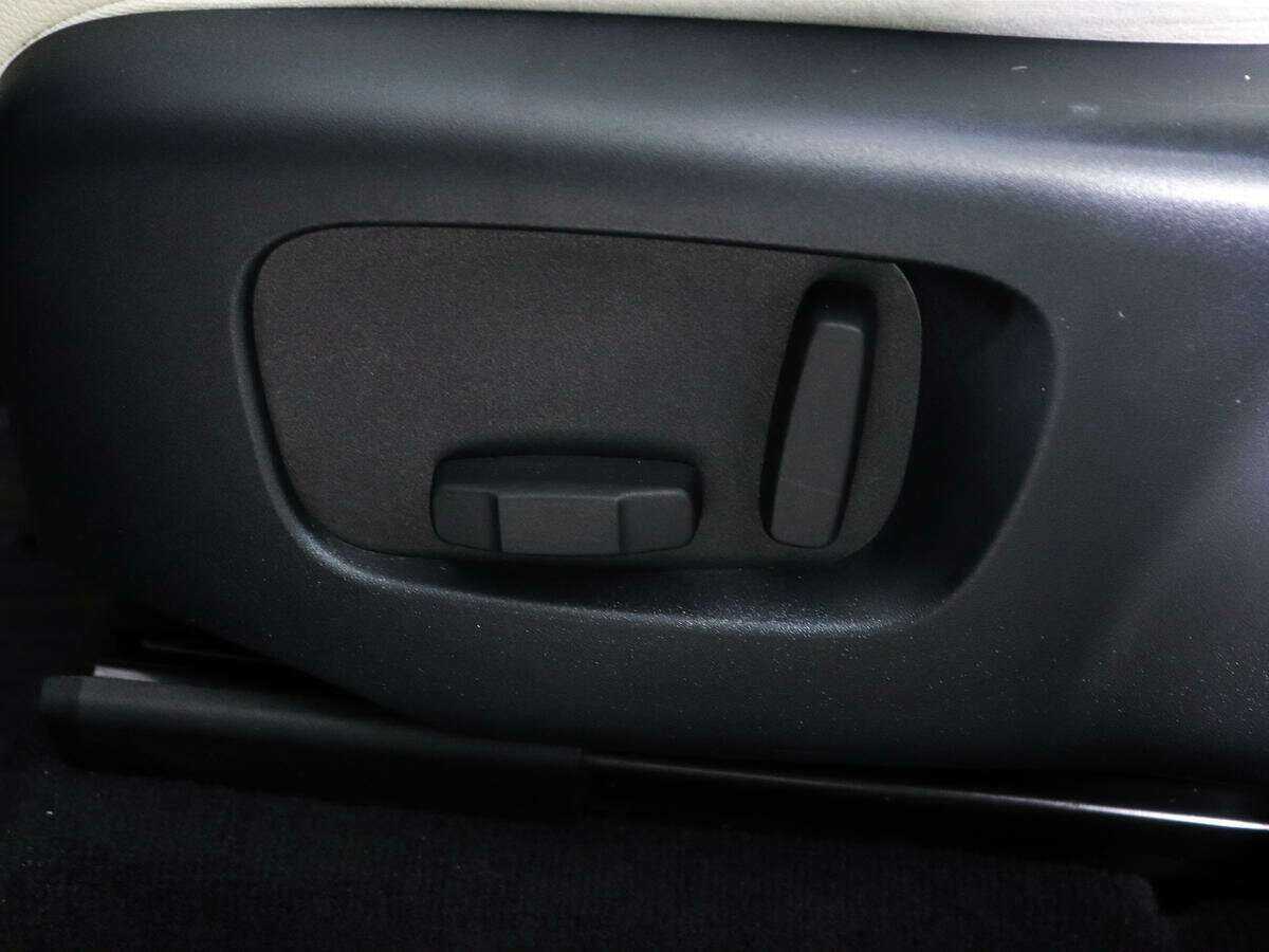 Land Rover Range Rover Velar 2019 года с пробегом. Фото: #25