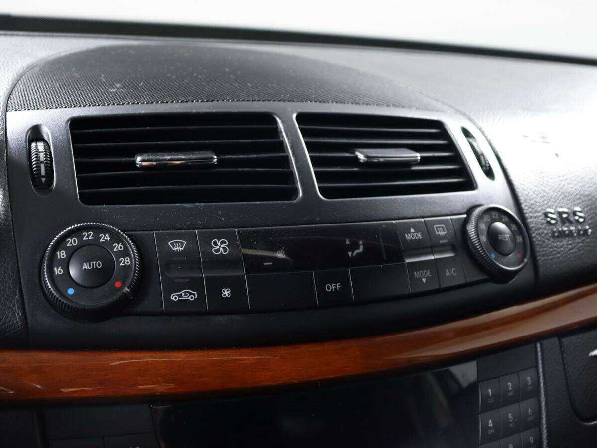 Mercedes-Benz E-Класс 2006 года с пробегом. Фото: #13