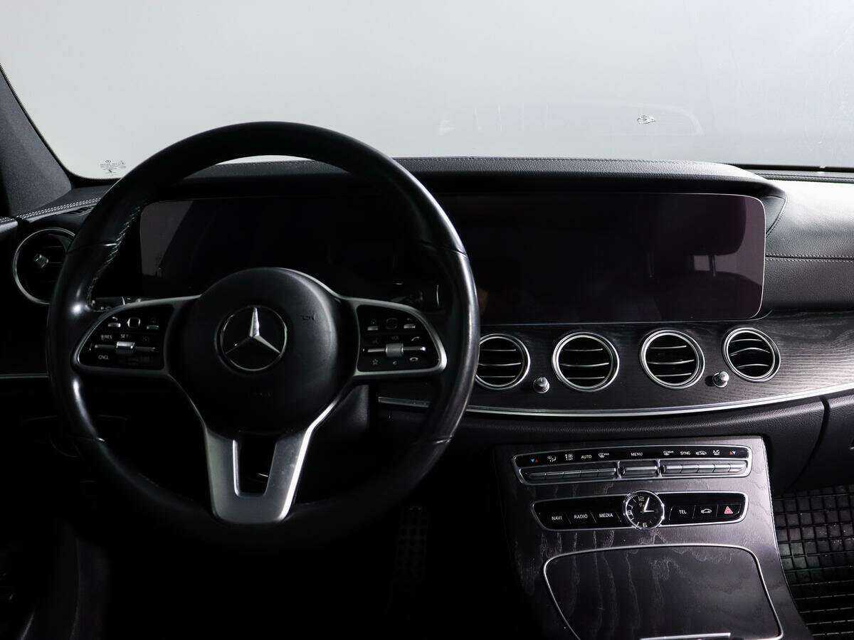 Mercedes-Benz E-Класс 2019 года с пробегом. Фото: #9