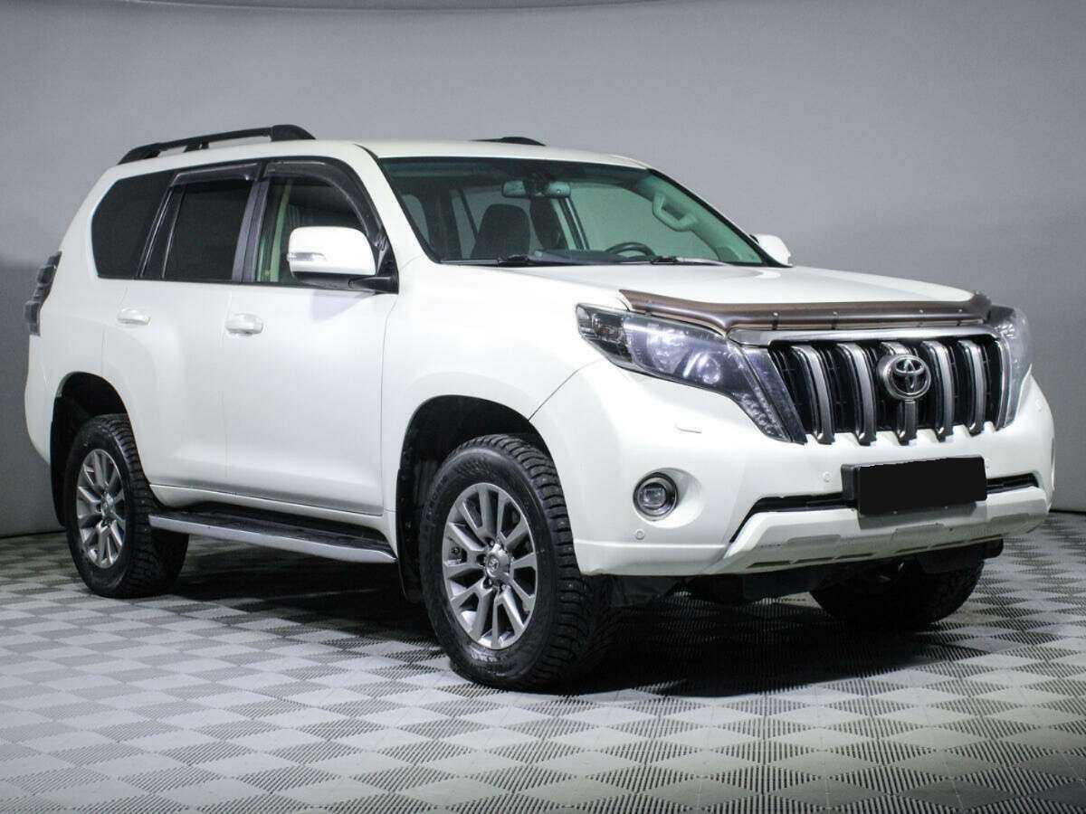 Toyota Land Cruiser Prado 2017 года с пробегом. Фото: #2