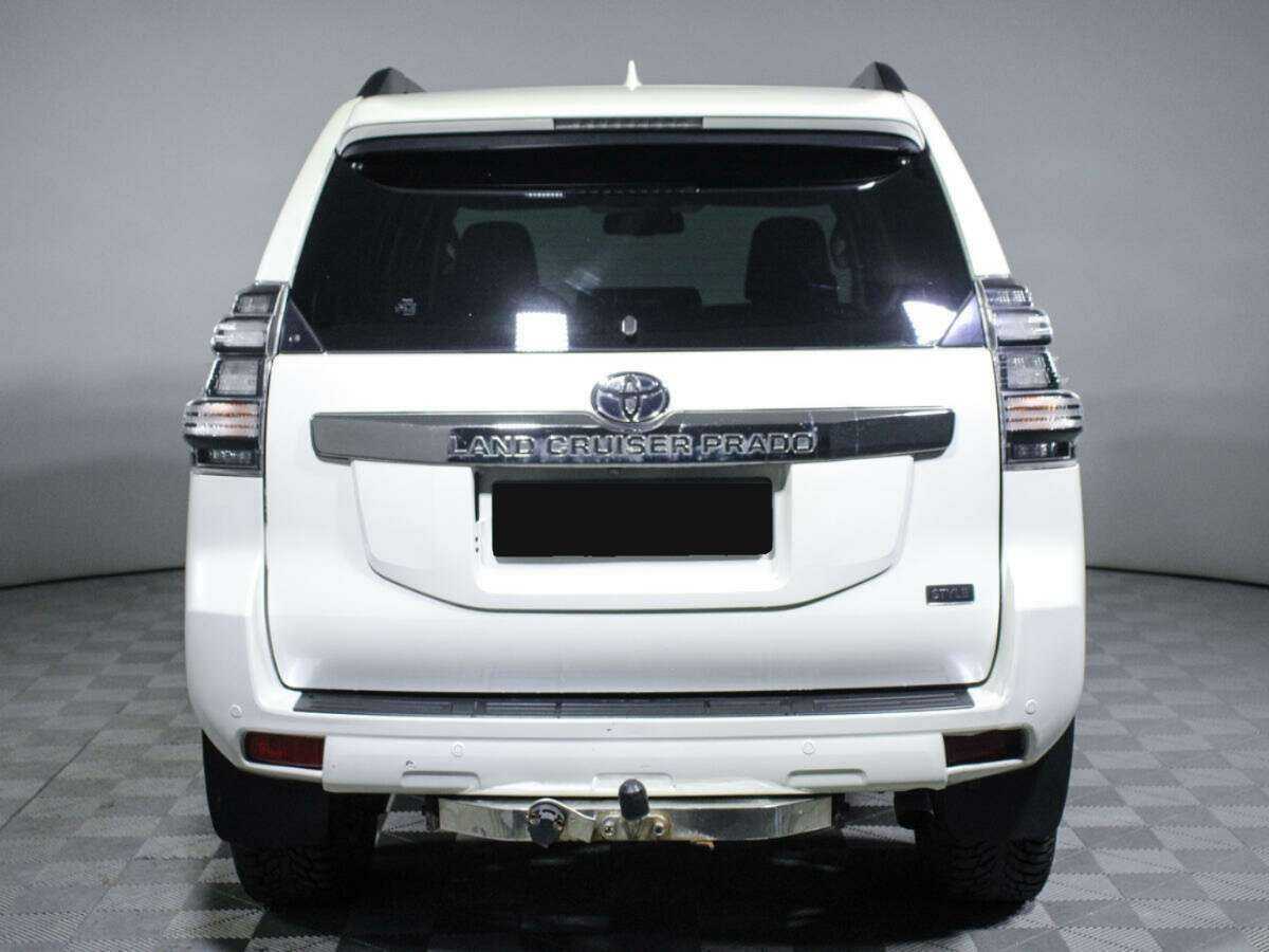 Toyota Land Cruiser Prado 2017 года с пробегом. Фото: #4