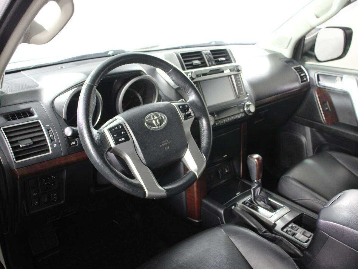 Toyota Land Cruiser Prado 2017 года с пробегом. Фото: #12