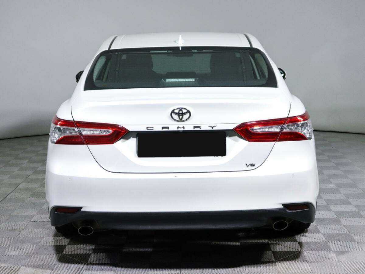 Toyota Camry 2020 года с пробегом. Фото: #3