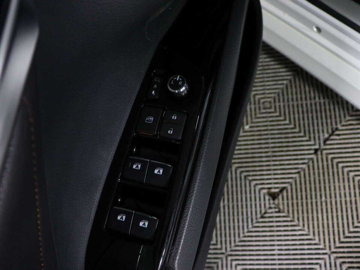 Toyota Camry 2020 года с пробегом. Фото: #14