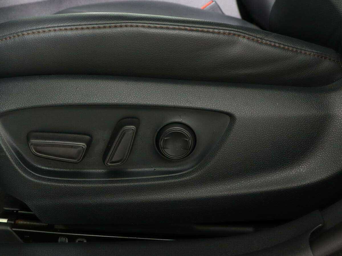 Toyota Camry 2020 года с пробегом. Фото: #15