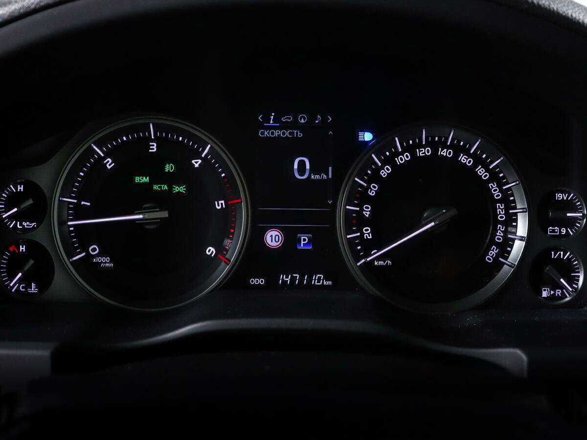 Toyota Land Cruiser 2016 года с пробегом. Фото: #10