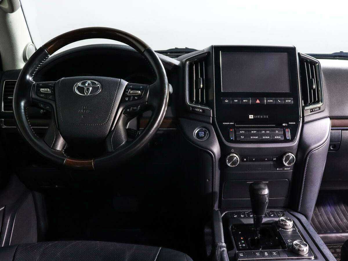 Toyota Land Cruiser 2016 года с пробегом. Фото: #11