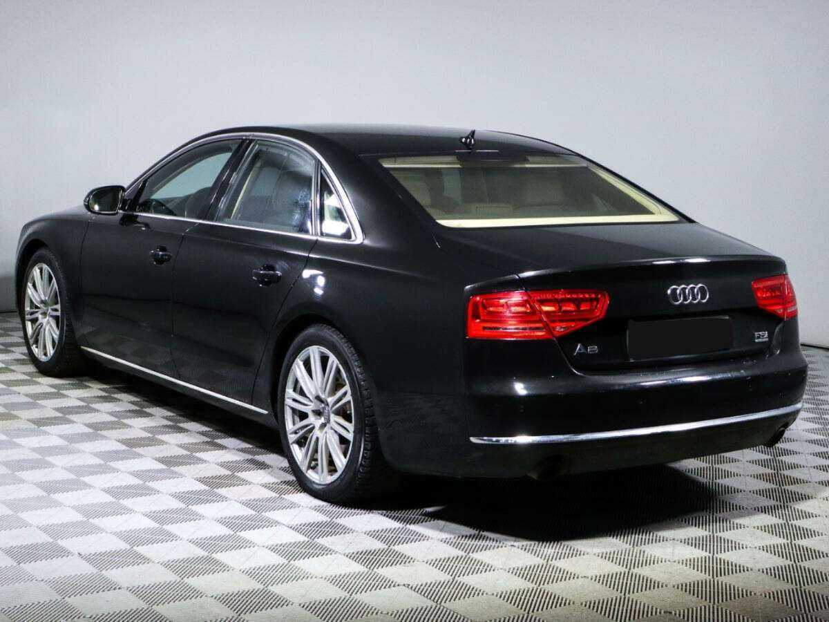 Audi A8 2010 года с пробегом. Фото: #5