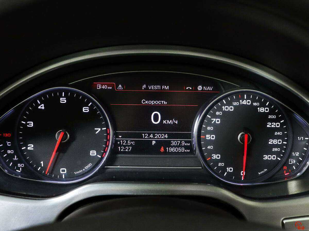 Audi A8 2010 года с пробегом. Фото: #9