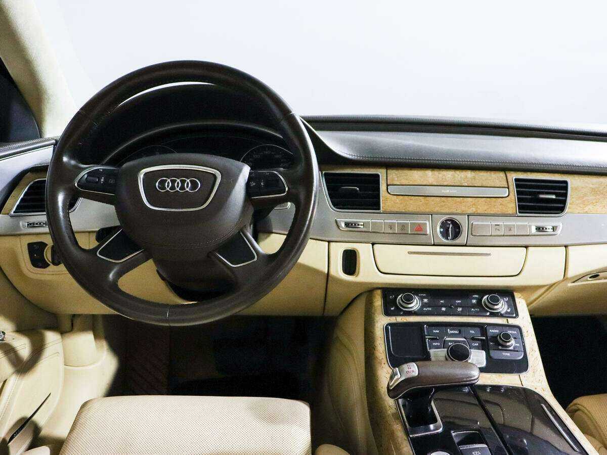 Audi A8 2010 года с пробегом. Фото: #10