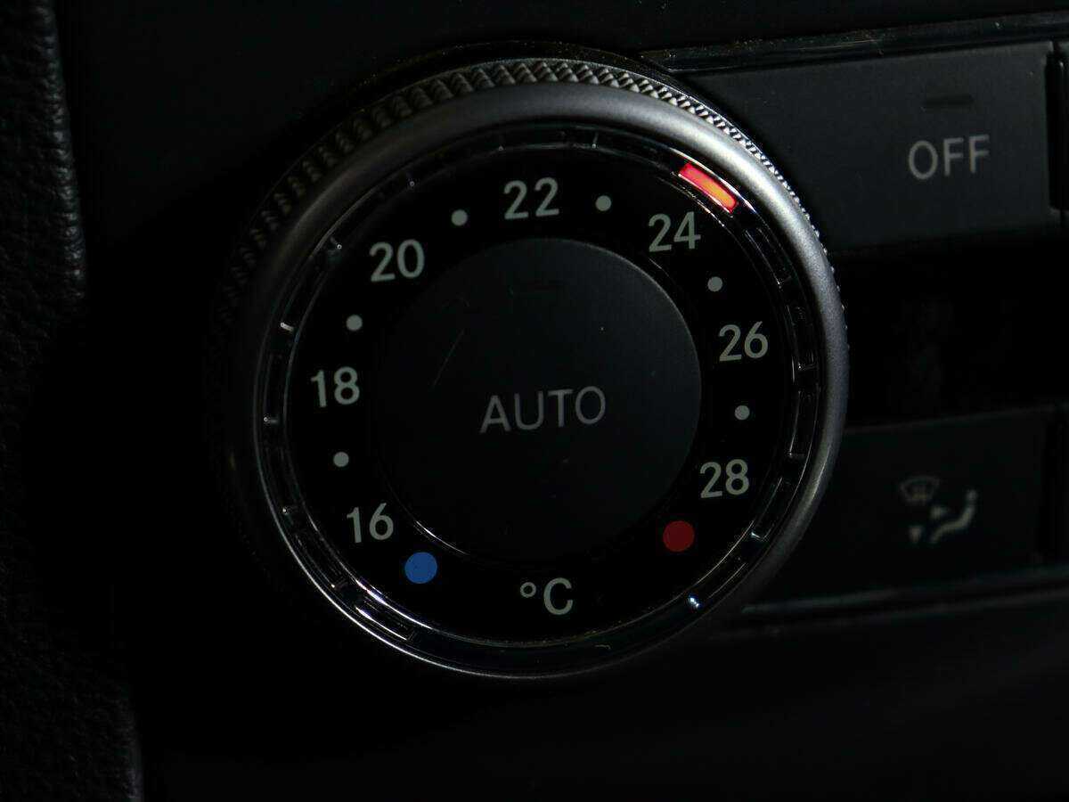 Mercedes-Benz GLK-Класс 2012 года с пробегом. Фото: #15