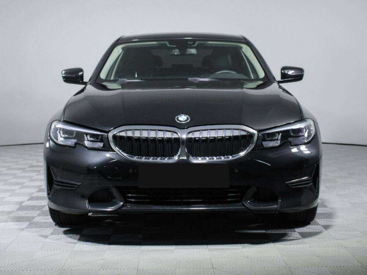 BMW 3 серии 2021 года с пробегом. Фото: #1