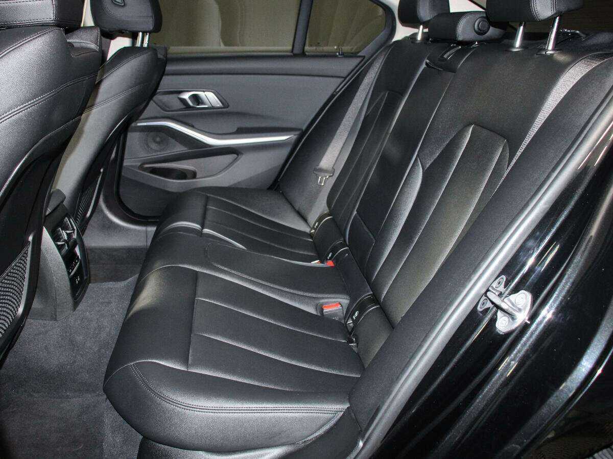 BMW 3 серии 2021 года с пробегом. Фото: #5