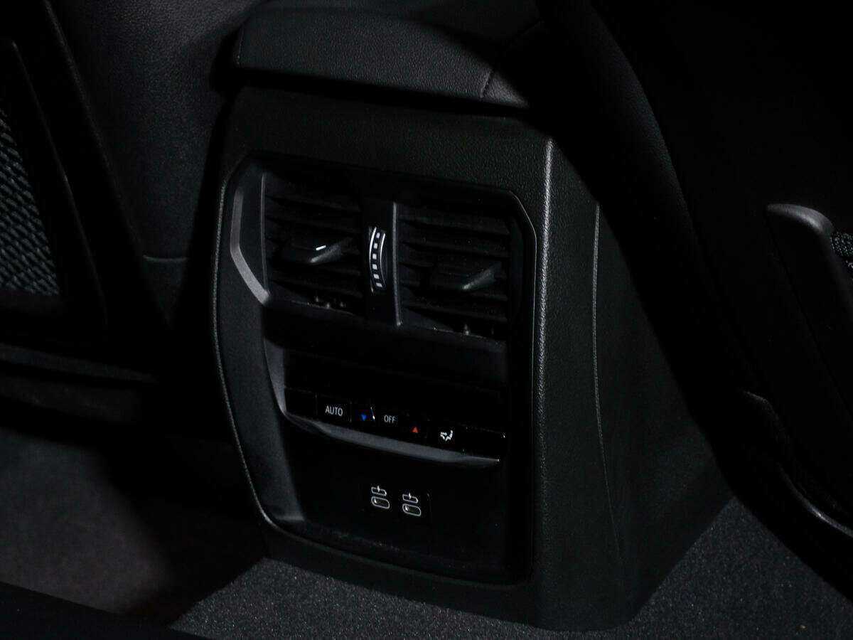 BMW 3 серии 2021 года с пробегом. Фото: #14