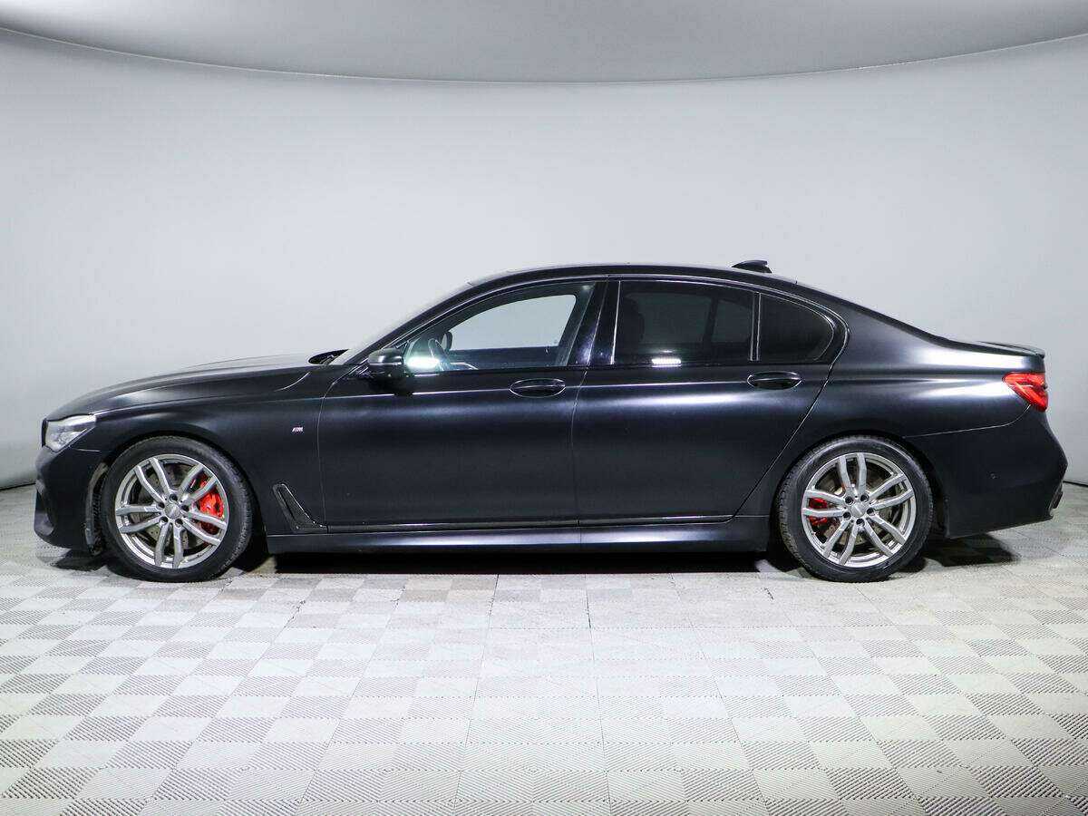 BMW 7 серии 2018 года с пробегом. Фото: #6