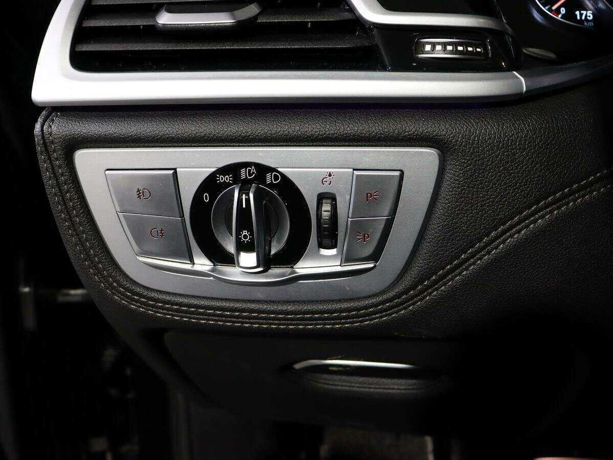 BMW 7 серии 2018 года с пробегом. Фото: #19