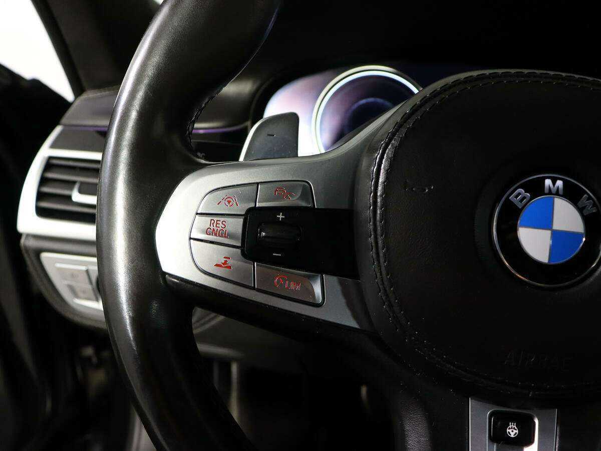 BMW 7 серии 2018 года с пробегом. Фото: #21