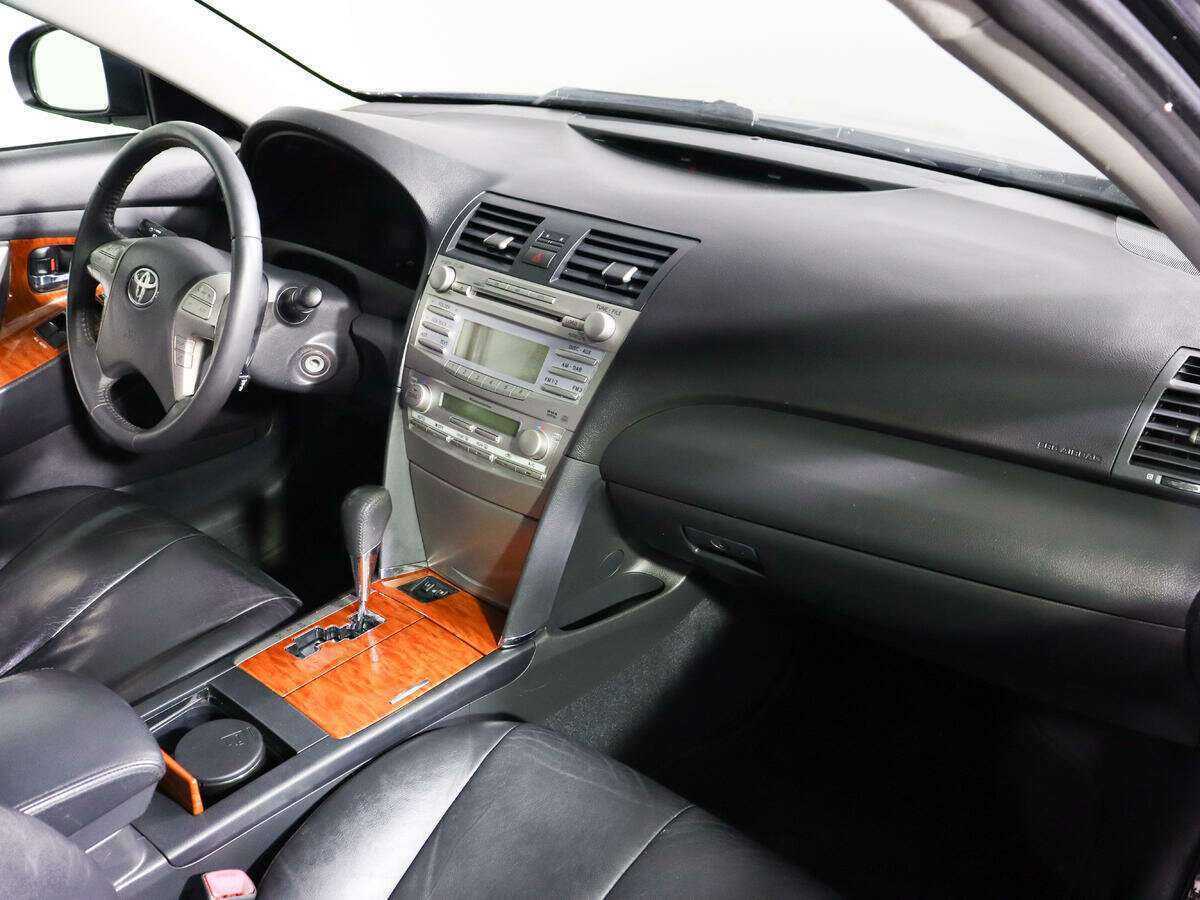 Toyota Camry 2011 года с пробегом. Фото: #8