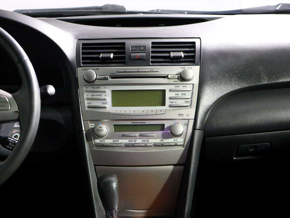 Toyota Camry 2011 года с пробегом. Фото: #12