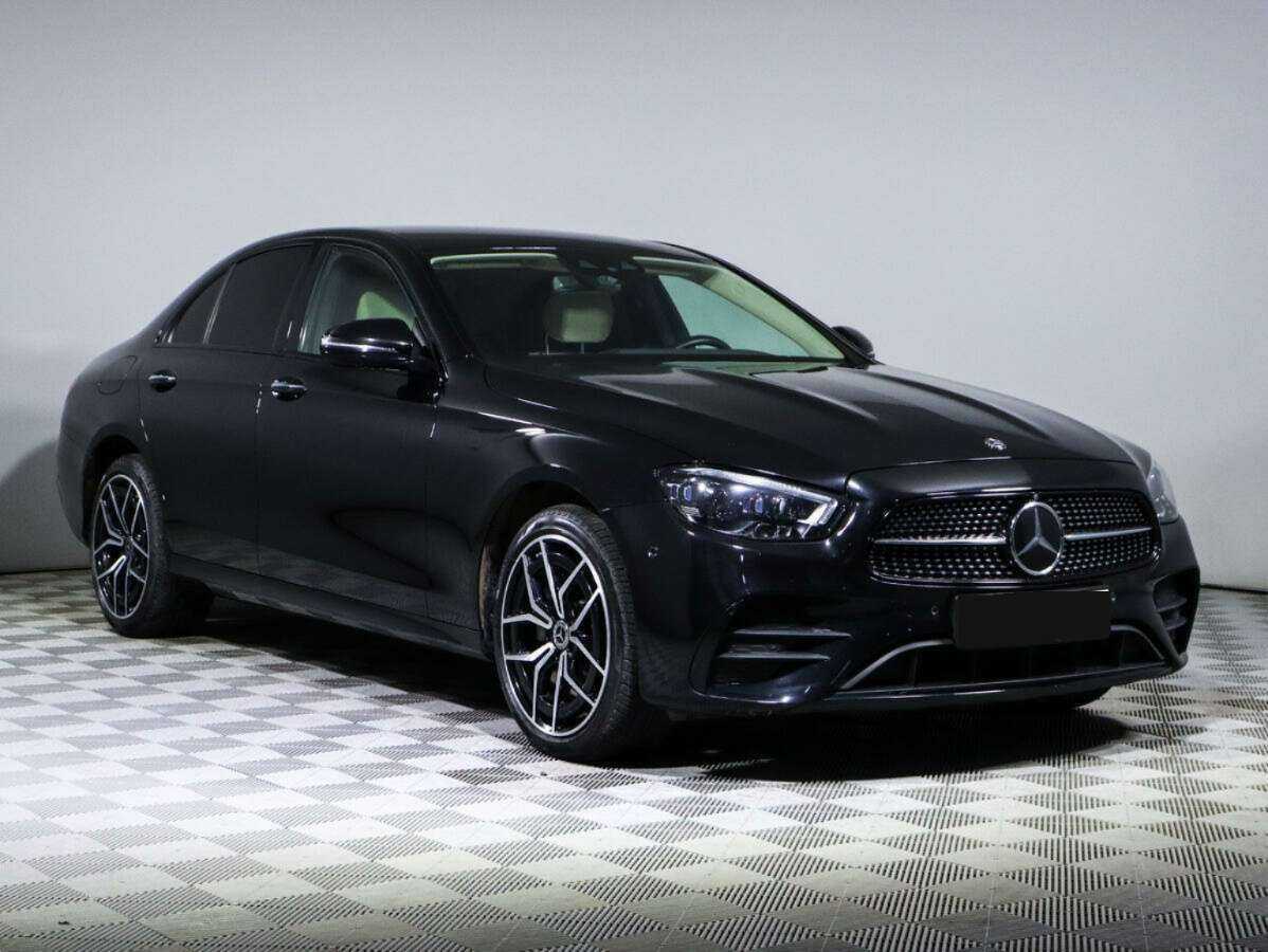 Mercedes-Benz E-Класс 2021 года с пробегом. Фото: #2