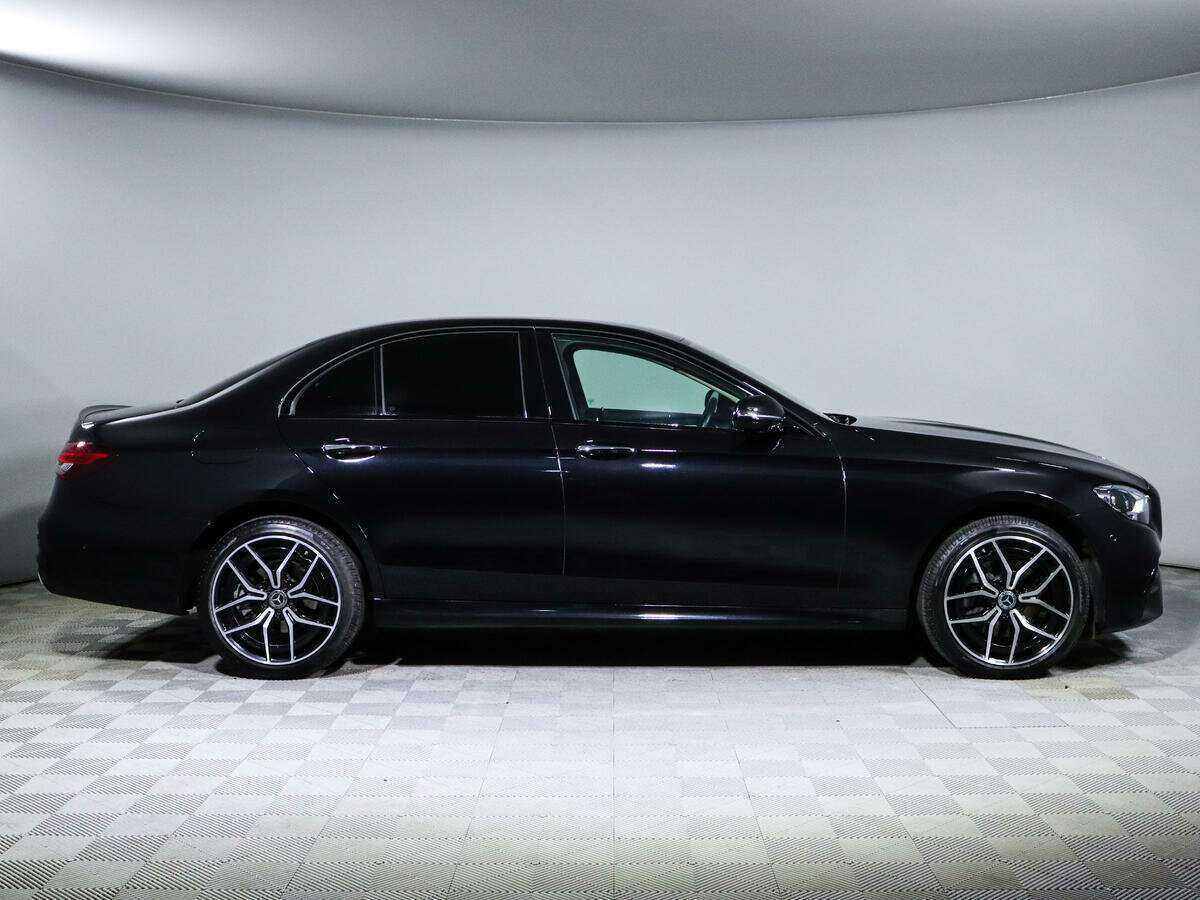 Mercedes-Benz E-Класс 2021 года с пробегом. Фото: #3