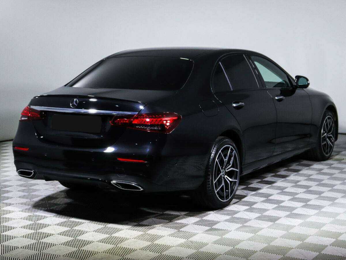 Mercedes-Benz E-Класс 2021 года с пробегом. Фото: #4