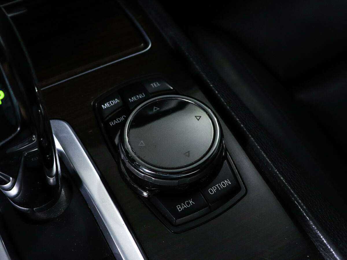 BMW 7 серии 2013 года с пробегом. Фото: #16