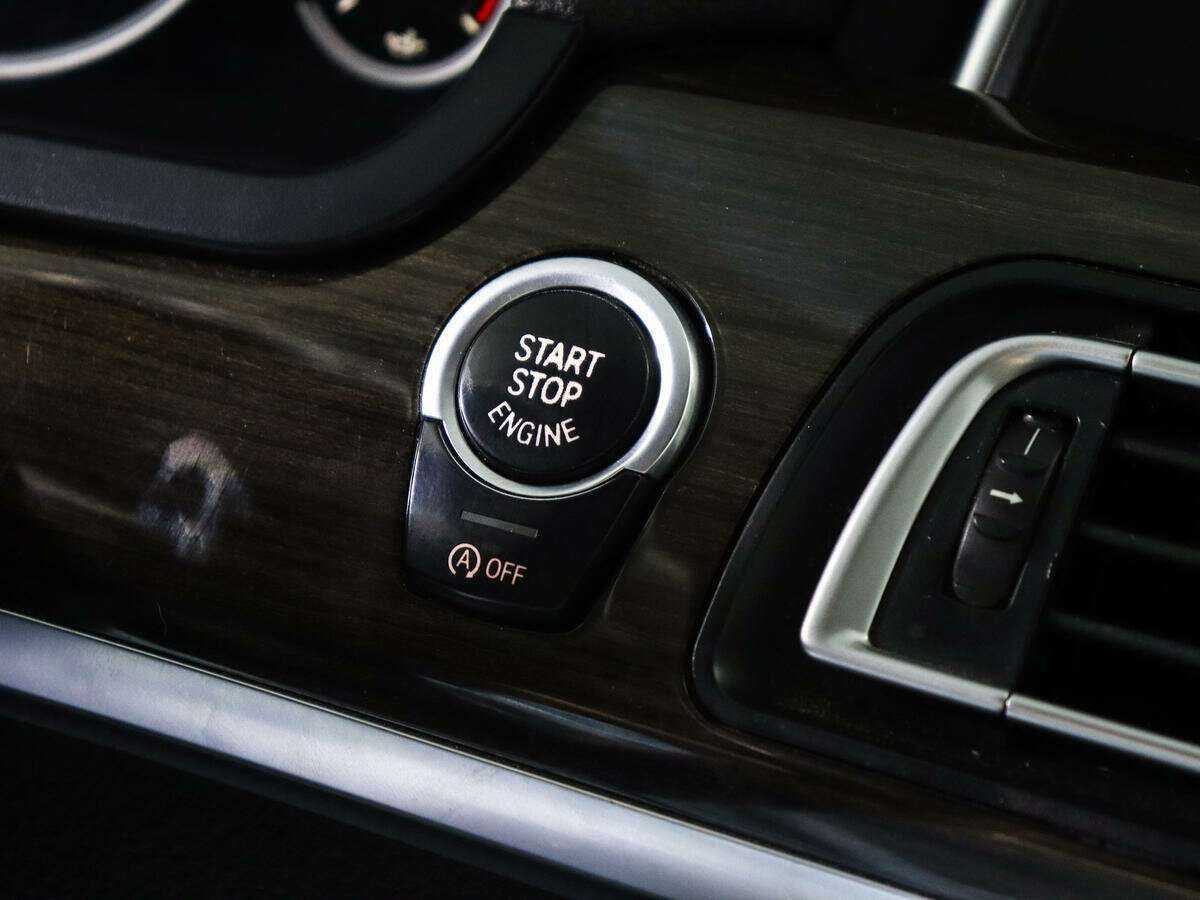 BMW 7 серии 2013 года с пробегом. Фото: #18