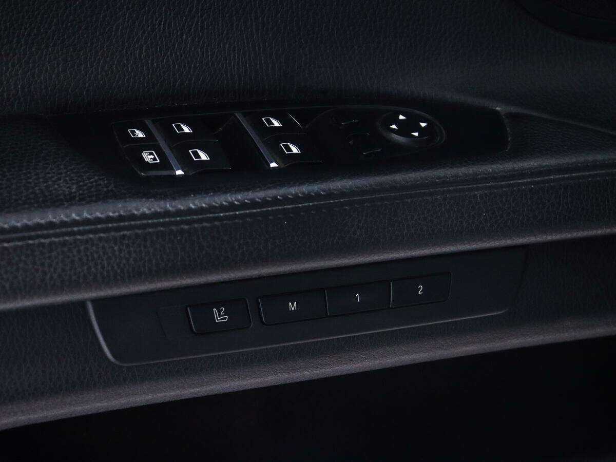 BMW 7 серии 2013 года с пробегом. Фото: #20