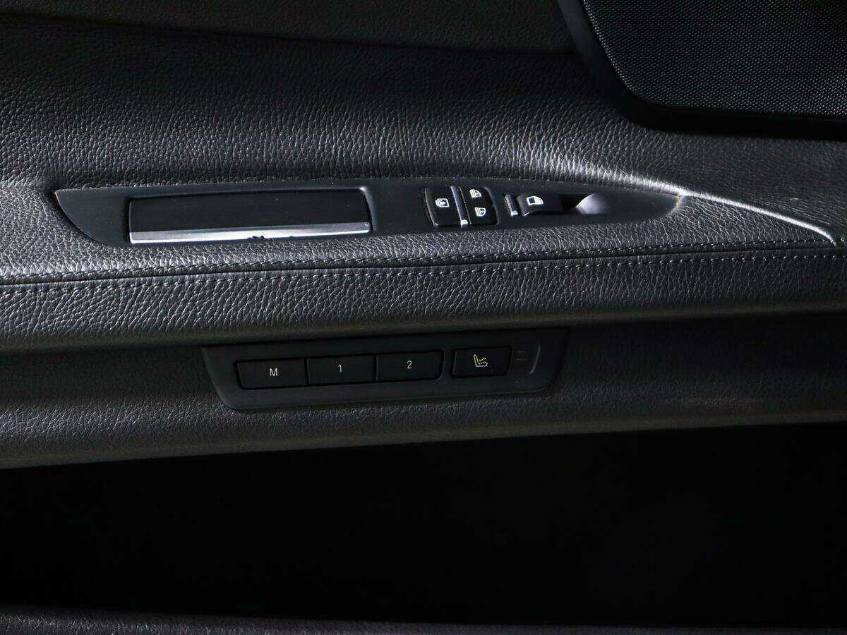 BMW 7 серии 2013 года с пробегом. Фото: #22