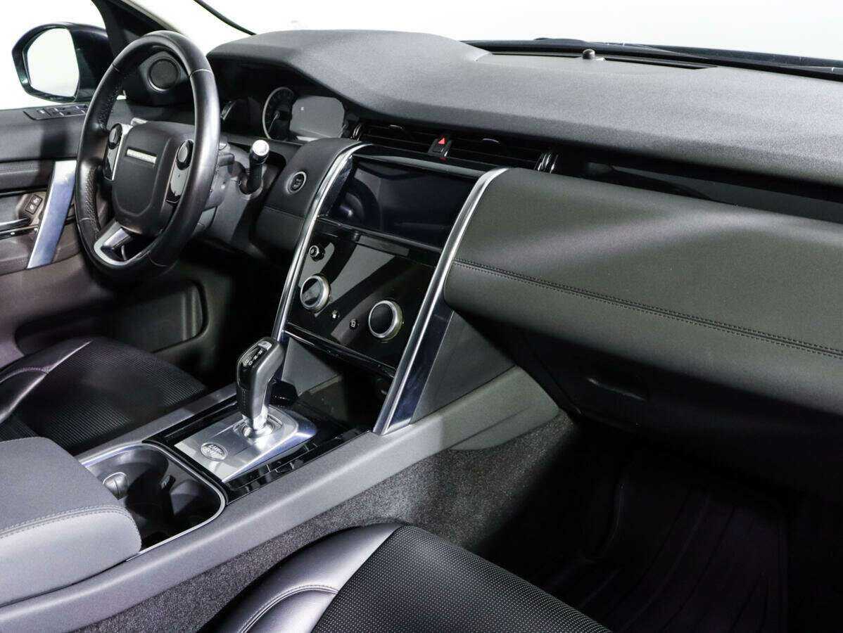 Land Rover Discovery Sport 2020 года с пробегом. Фото: #6