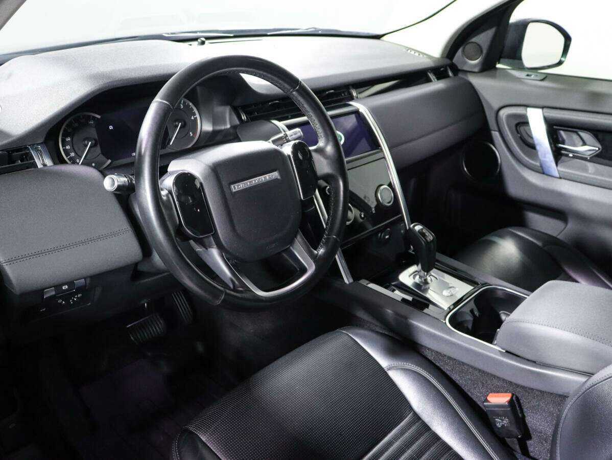Land Rover Discovery Sport 2020 года с пробегом. Фото: #11