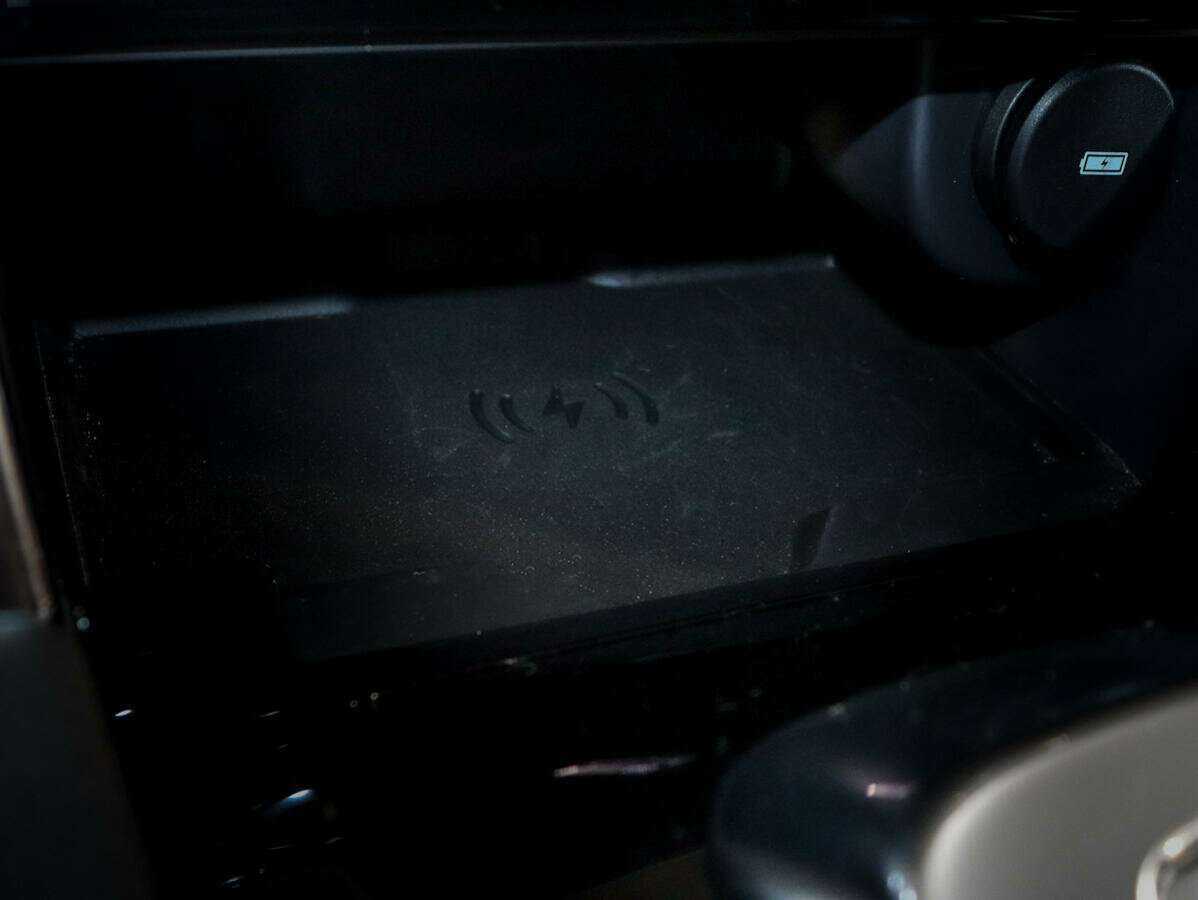 Land Rover Discovery Sport 2020 года с пробегом. Фото: #18