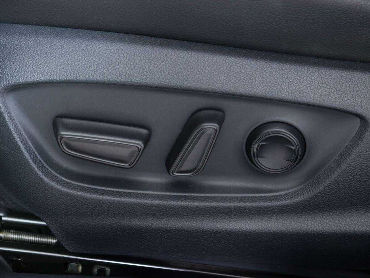 Toyota Camry 2018 года с пробегом. Фото: #13