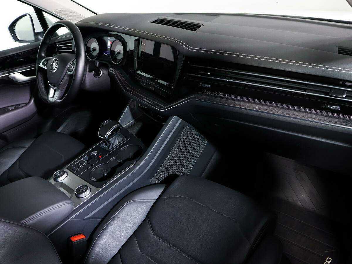 Volkswagen Touareg 2019 года с пробегом. Фото: #6