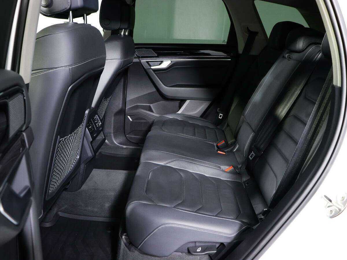 Volkswagen Touareg 2019 года с пробегом. Фото: #7