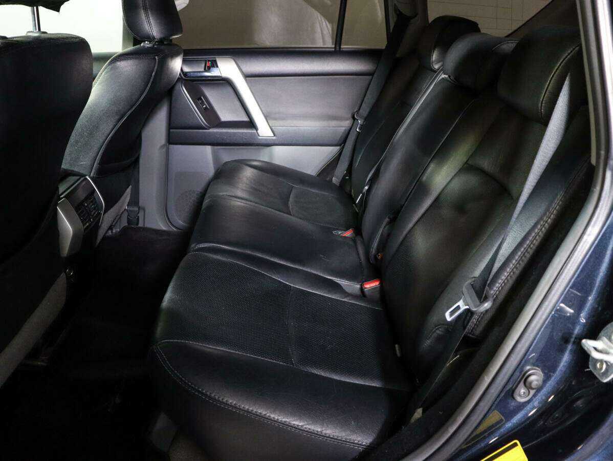 Toyota Land Cruiser Prado 2011 года с пробегом. Фото: #9