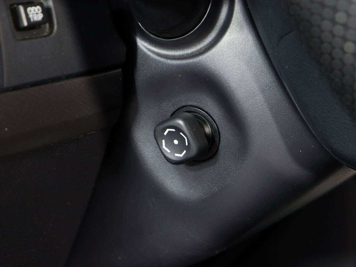 Toyota Land Cruiser Prado 2011 года с пробегом. Фото: #15