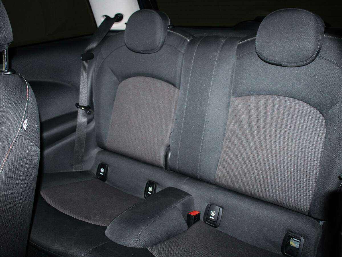 Mini Hatch 2014 года с пробегом. Фото: #5