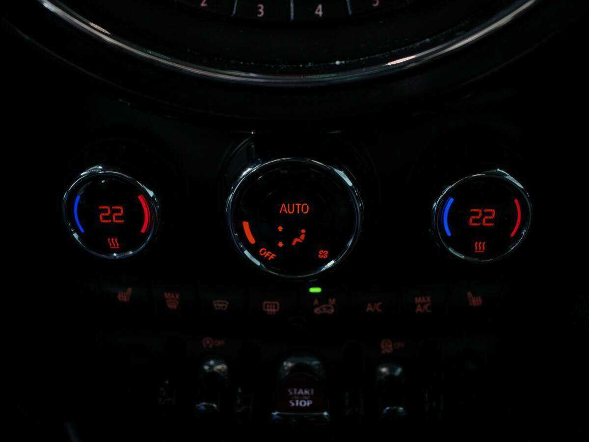 Mini Hatch 2014 года с пробегом. Фото: #10