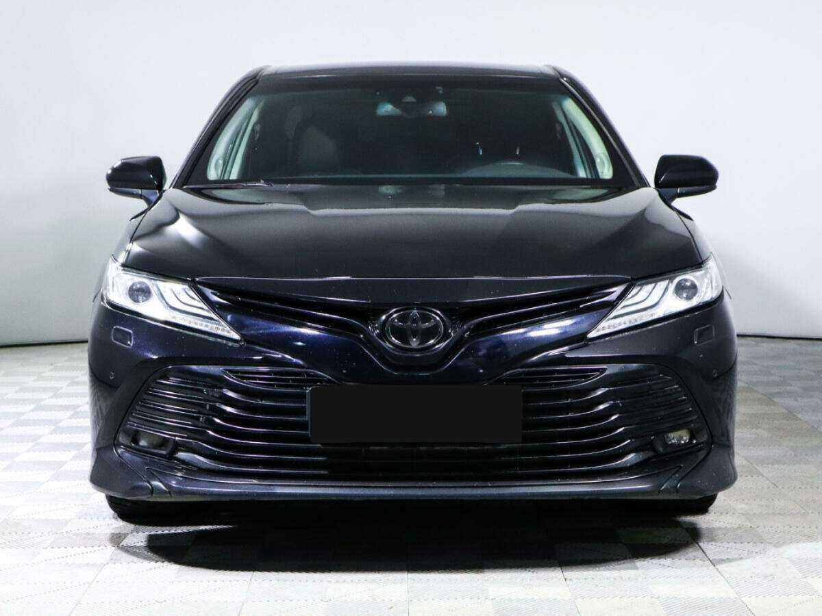 Toyota Camry 2020 года с пробегом. Фото: #1