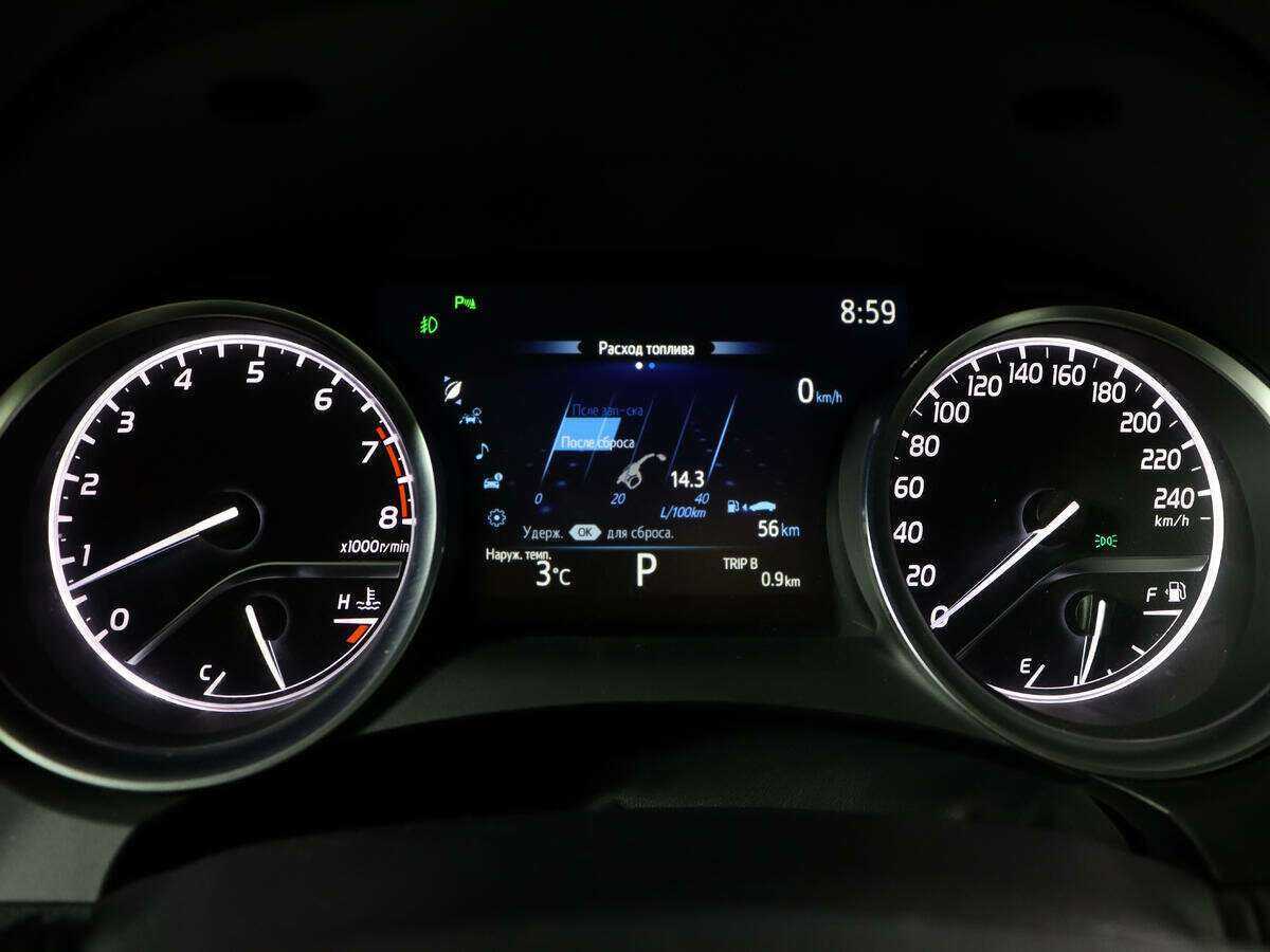 Toyota Camry 2020 года с пробегом. Фото: #8