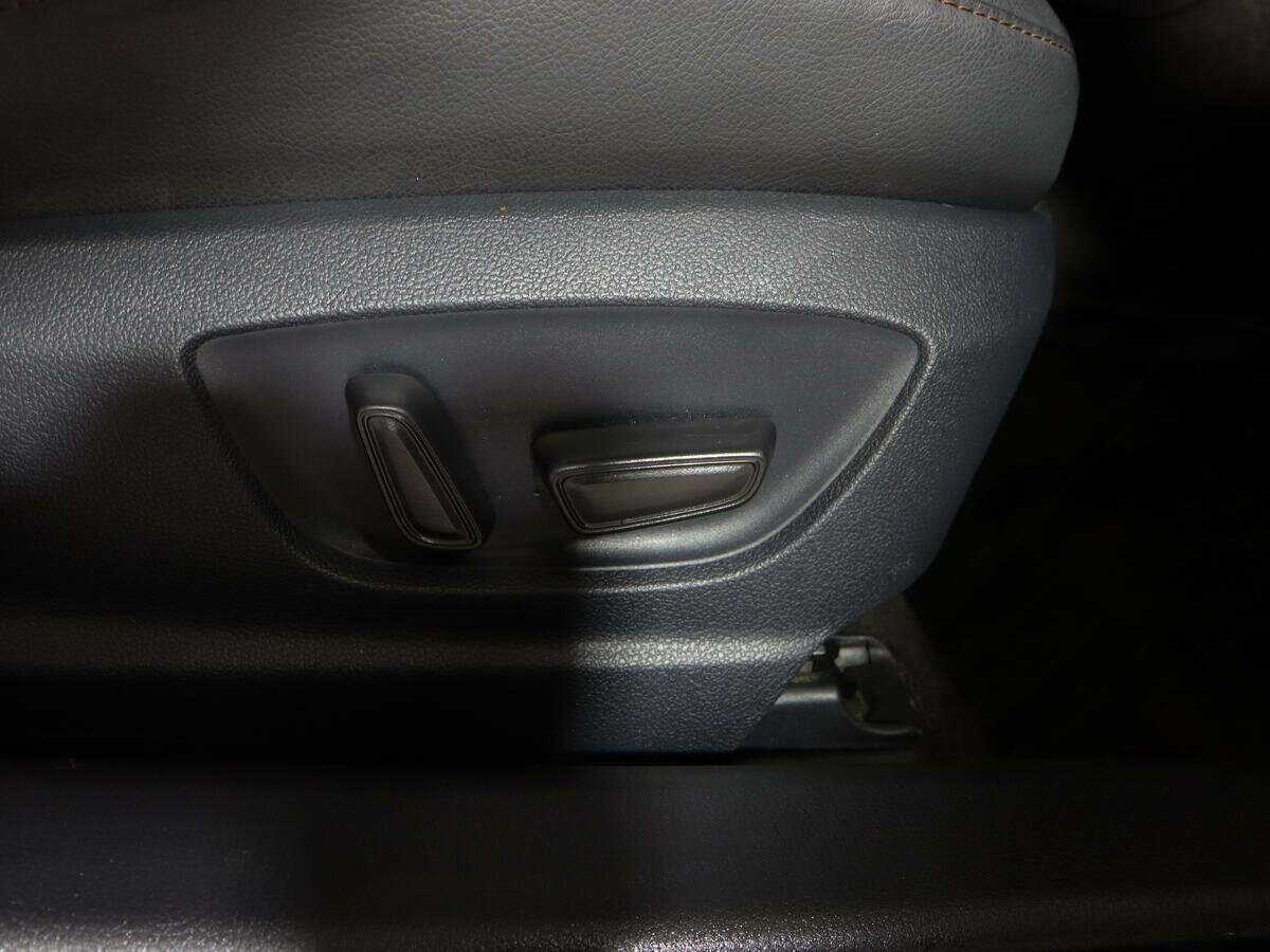 Toyota Camry 2020 года с пробегом. Фото: #13