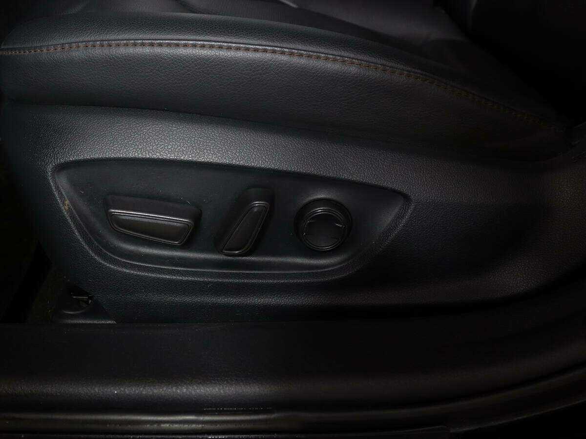 Toyota Camry 2020 года с пробегом. Фото: #18