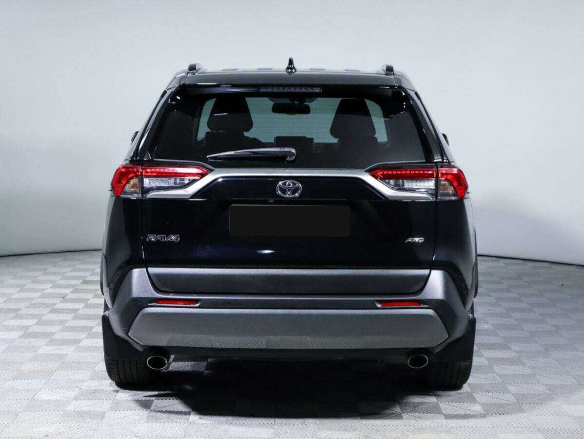 Toyota RAV4 2022 года с пробегом. Фото: #4