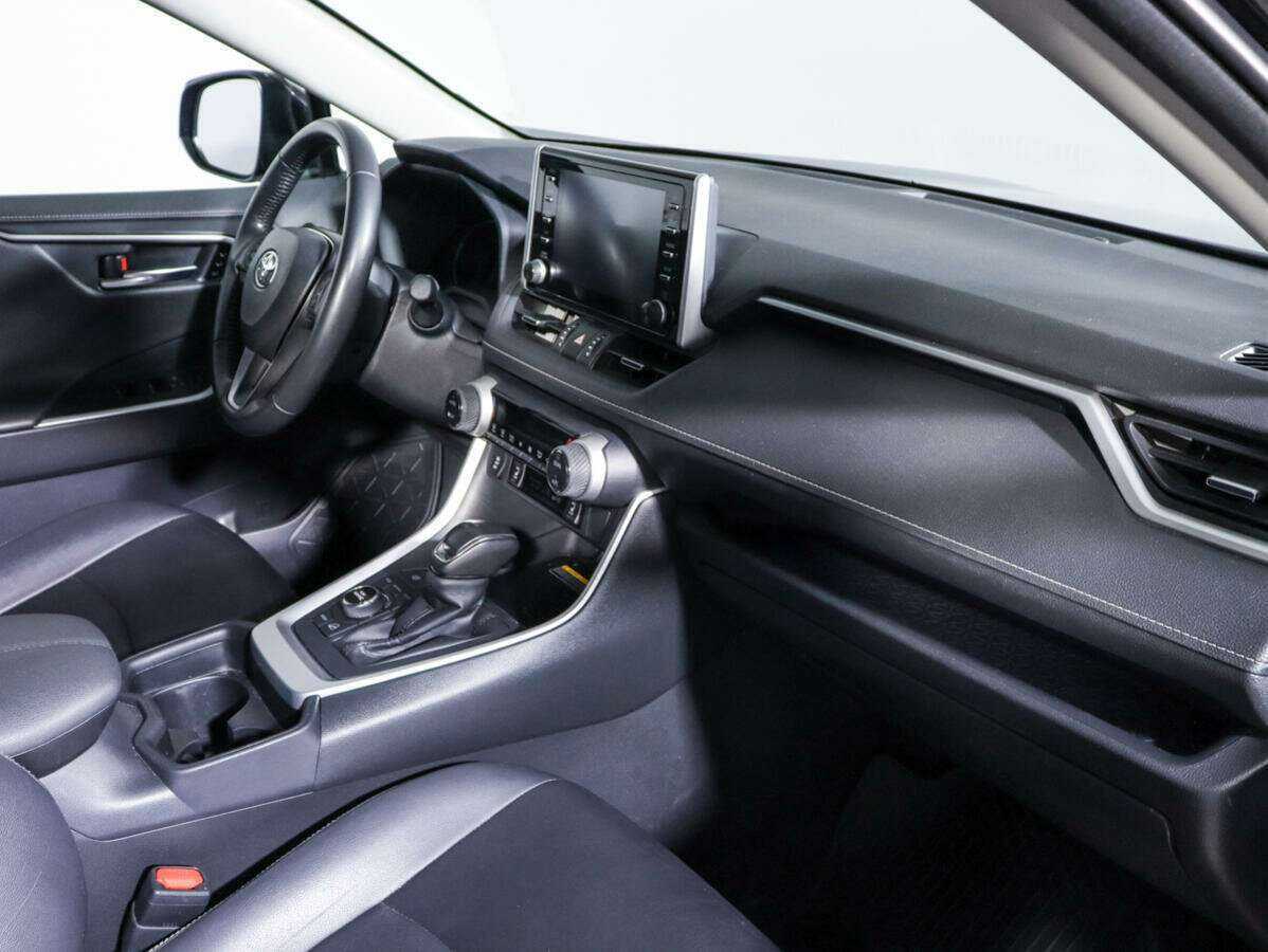 Toyota RAV4 2022 года с пробегом. Фото: #6