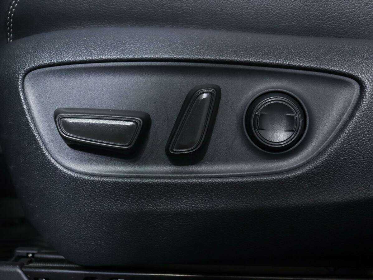 Toyota RAV4 2022 года с пробегом. Фото: #16