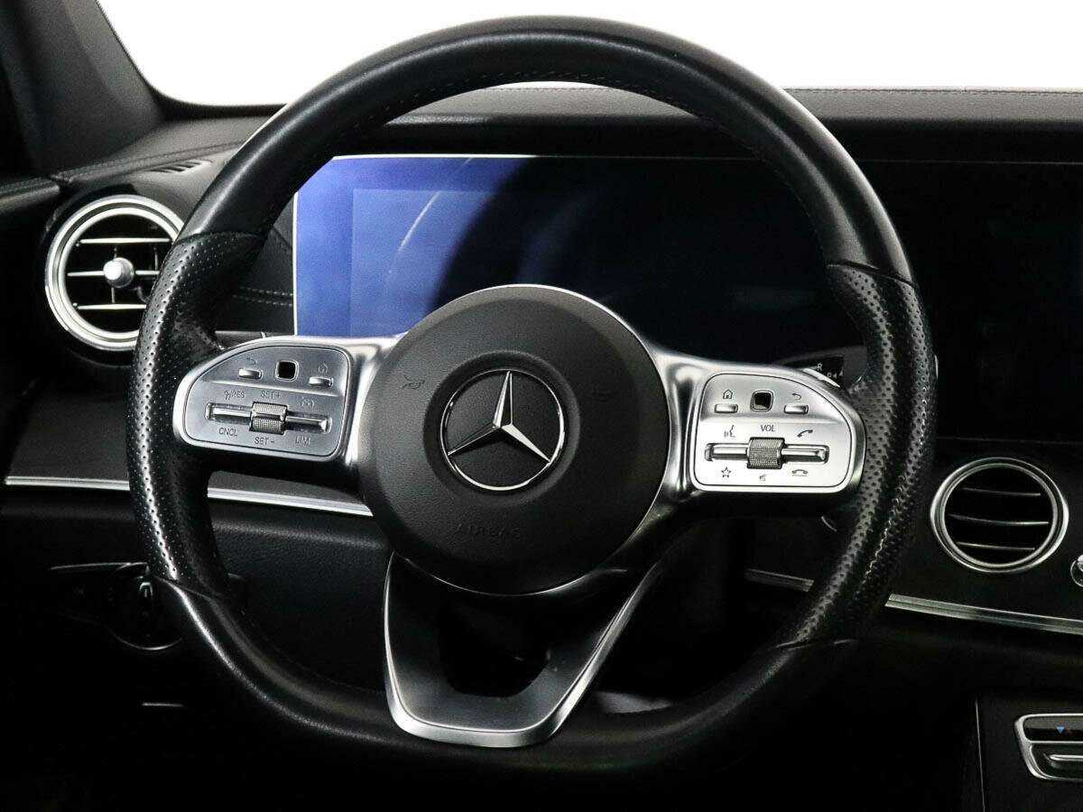 Mercedes-Benz E-Класс 2018 года с пробегом. Фото: #9